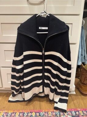Zara Black & White Striped Knit Zip-Up Sweater